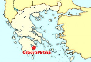 Ostrov Spetses sa nachádza na severe Peloponézskeho polostrova