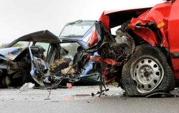 Podľa návrhu zákona sa má do áut montovať signalizačné zariadenie upozorňujúce na dopravnú nehodu