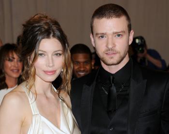 Herečka Jessica Biel a spevák-herec Justin Timberlake sú už svoji