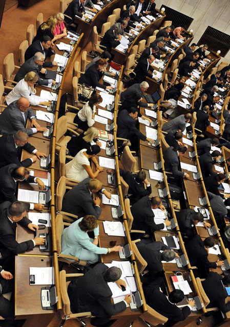 Na snímke poslanci slovenského parlamentu