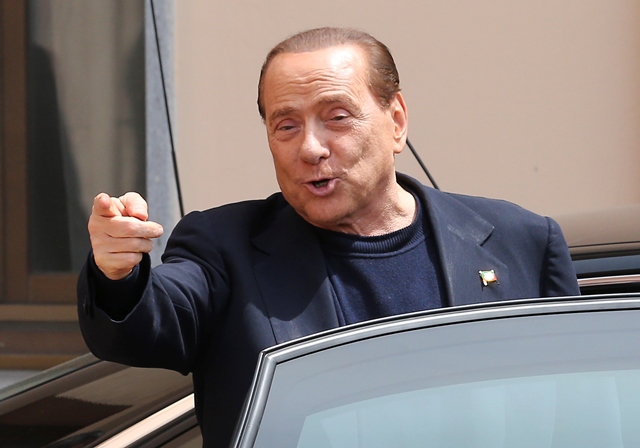 Na snímke  bývalý taliansky premiér Silvio Berlusconi