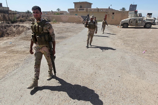 Príslušníci ozbrojených síl v operácii proti útočníkom IS