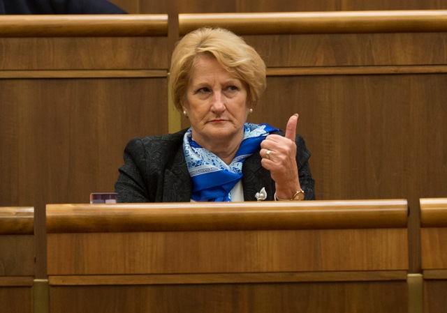 Na snímke podpredsedníčka parlamentu Jana Laššáková (SMER-SD)