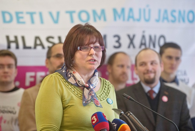 Na snímke podpredsedníčka AZR Anna Verešová