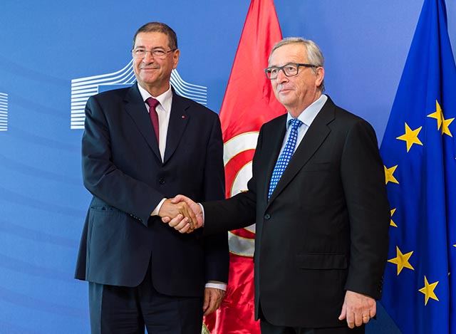 Na snímke tuniský premiér Habíb Síd (vľavo) a predseda Európskej komisie Jean-Claude Juncker.