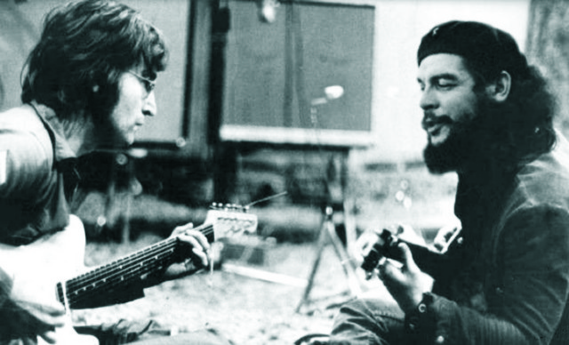 Fotomontáž - vľavo John Lennon a vpravo najznámejší komunistický revolucionár Ernesto Che Guevarra