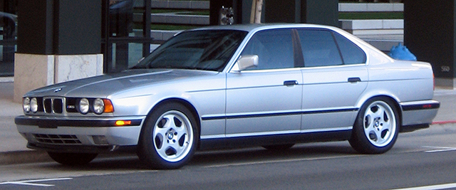 BMW_M5_E34_front