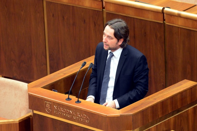 Na snímke poslanec Smeru-SD a šéf európskeho výboru Ľuboš Blaha. Foto: TASR