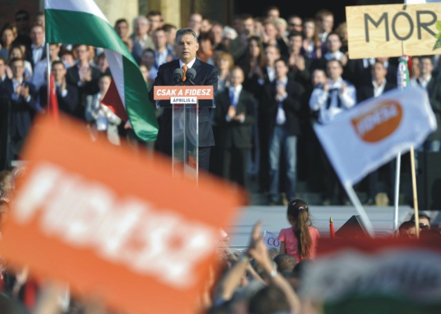 Na snímke predseda maďarskej vlády a predseda Fideszu Viktor Orbán