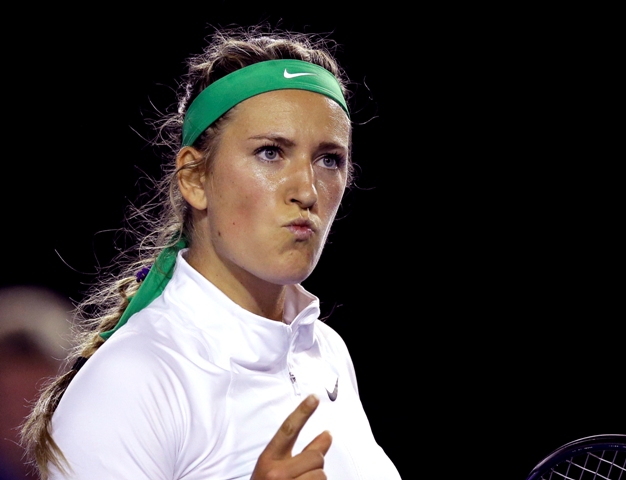 Na snímke bieloruská tenistka Victoria Azarenková sa raduje z víťazstva proti Belgičanke Alison Van Uytvanckovej v 1. kole dvojhry na grandslamovom turnaji Australian Open