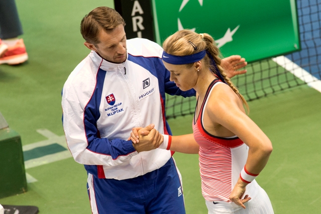Na snímke vľavo kapitán tímu Slovenska Matej Lipták a Anna Karolína Schmiedlová