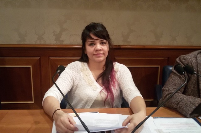 Na snímke Elisa Anne Gomezová v talianskom parlamente
