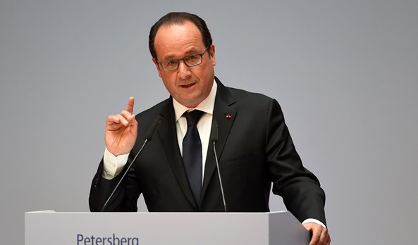 Na snímke francúzsky prezident Francois Hollande