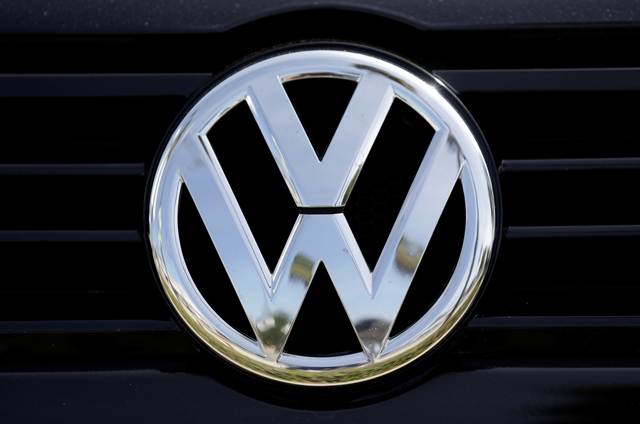 Na snímke logo nemeckej automobilky Volkswagen