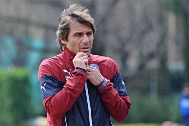 Na snímke tréner talianskej futbalovej reprezentácie Antonio Conte