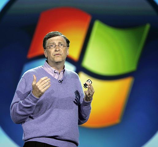 Na archívnej snímke zakladateľ Microsoftu Bill Gates