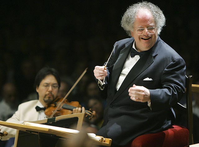 Na snímke zo 7. júla 2006 je hudobný riaditeľ Metropolitnej opery v New Yorku a šéfdirigent Bostonského symfonického orchestra James Levine