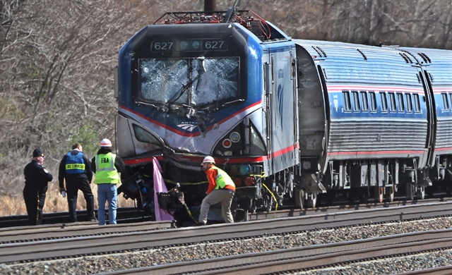 Na snímke vlak spoločnosti Amtrak po incidente