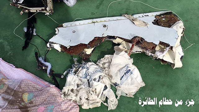 Airbus Egyptair pátranie trosky Stredozemné more