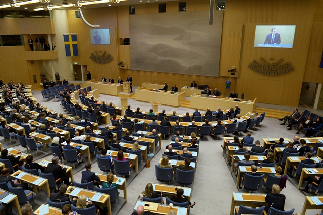 Na snímke poslanci švédskeho parlamentu