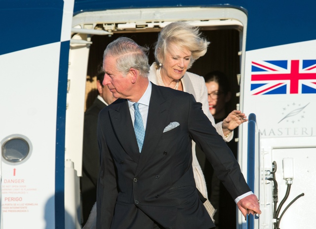 Na snímke britský princ Charles a jeho manželka Camilla, vojvodkyňa z Cornwallu