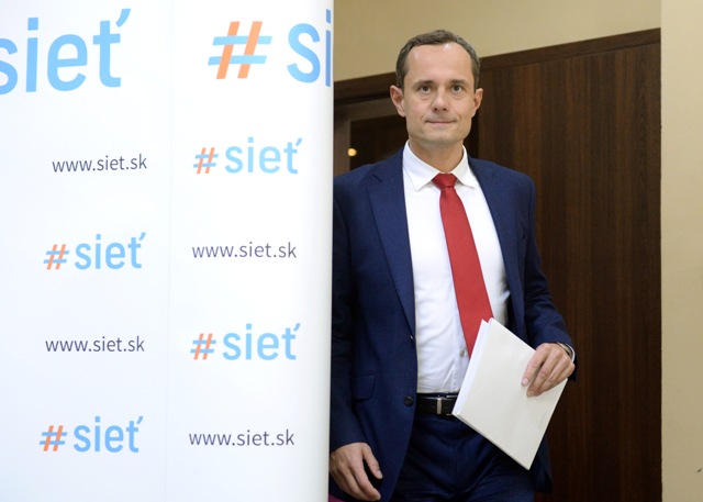 Na snímke predseda #SIETe Radoslav Procházka