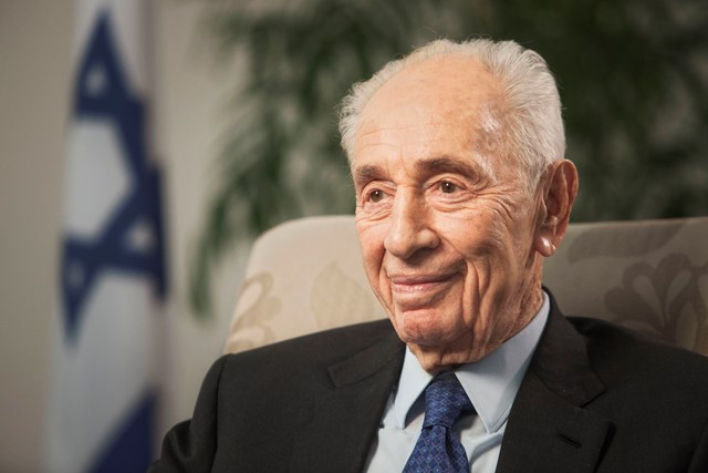 Na snímke Šimon Peres
