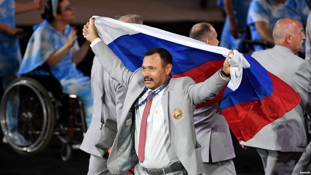 Bielorus s ruskou zástavou na paraolympiáde Foto:Screenshot Youtube