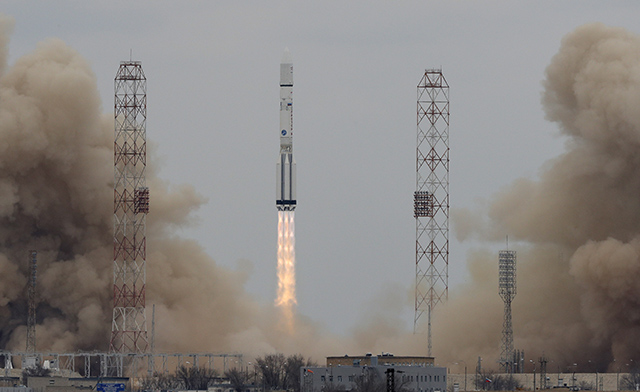 Štart európsko-ruskej vesmírnej sondy ExoMars, ktorá bude hľadať stopy života na planéte Mars z kozmodrómu Bajkonur v Kazachstane 14. marca 2016.