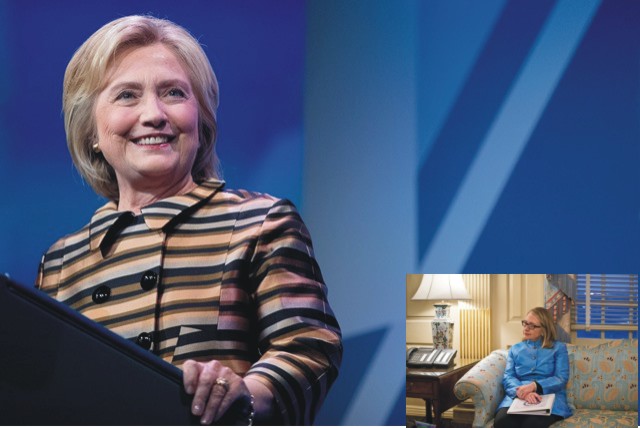 Na snímke Hillary Clintonová . V pravom rohu je foto Clintonovej s údajne odcudzenou sedačkou z Bieleho Domu