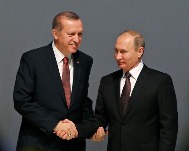 Na snímke ruský prezident Vladimír Putin a turecký prezident Recep Tayyip Erdogan