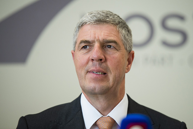 Na snímke predseda strany MOST-HÍD Béla Bugár 