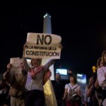Desaťtisíce Argentínčanov vyjadrujú svoje NIE zmenám ústavy