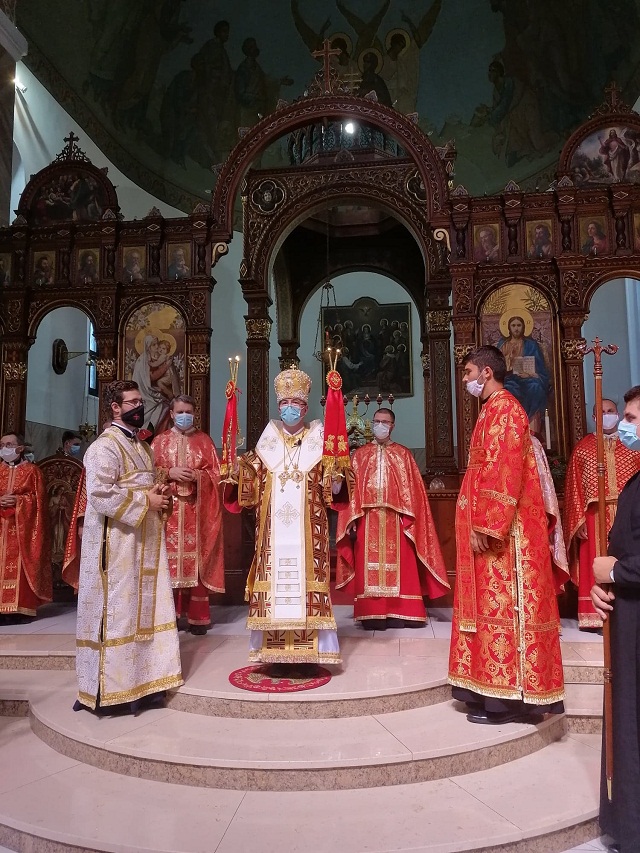 arcibiskup Cyril Vasiľ SJ
