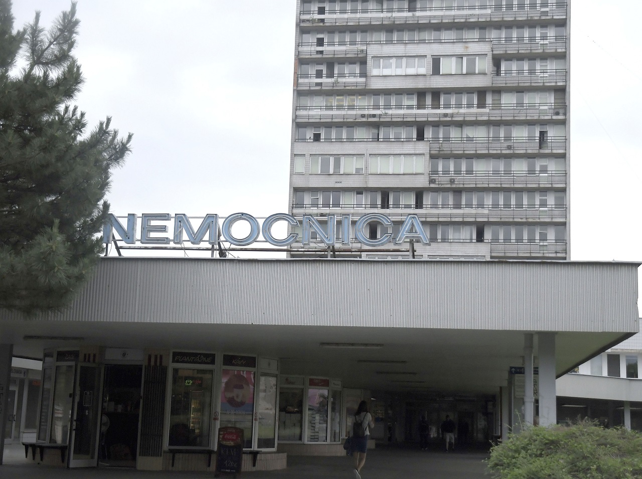 Univerzitná nemocnica Bratislava rozširuje kapacity na očkovanie proti COVID-19