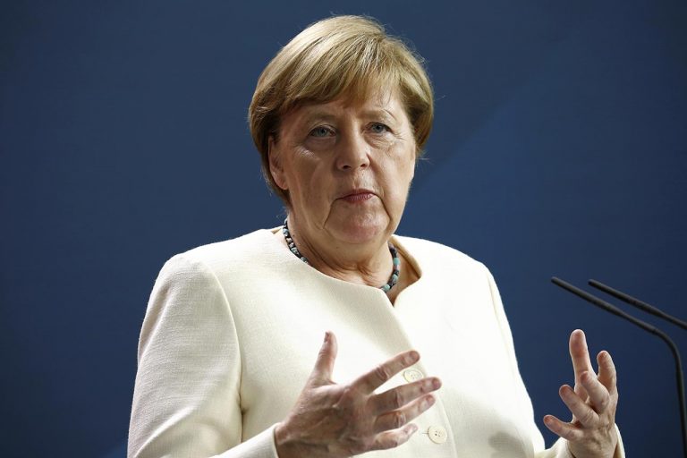 Angela Merkelová, nemecko, moria, utenci