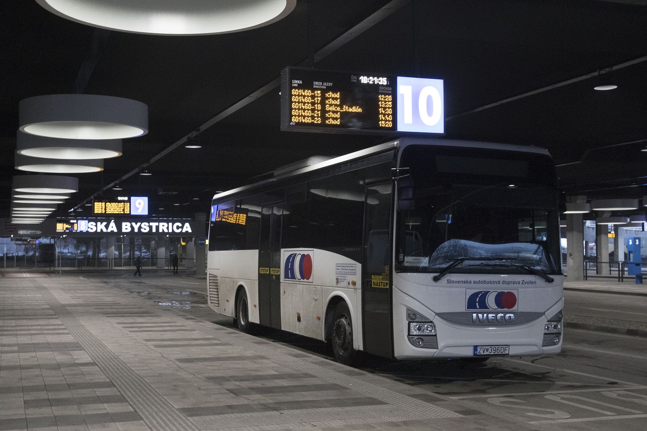 autobus slovenská autobusová doprava Zvolen