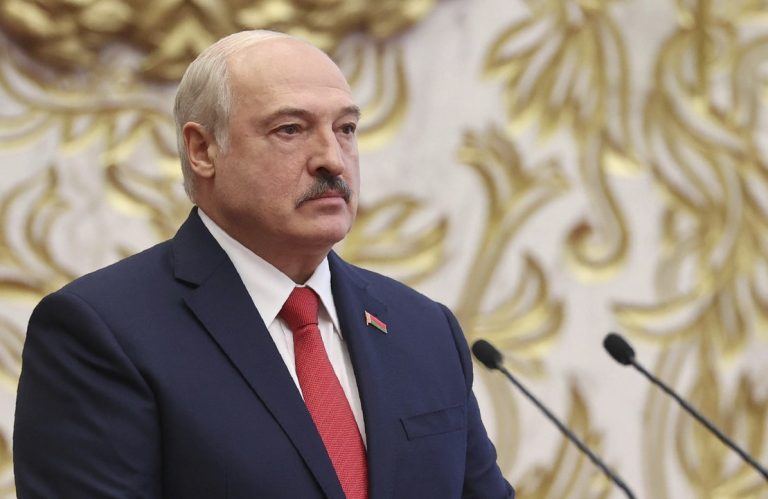 Alexander Lukašenko, Bielorusko, prezident