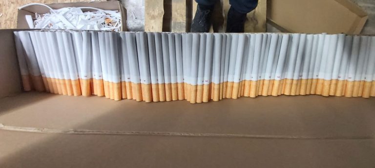 Kriminalisti odhalili v Nižnej Polianke nelegálnu výrobňu cigariet