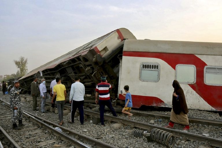 Vykoľajenie vlaku v Egypte