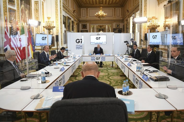 stretnutie ministrov zahraničných vecí skupiny G7 rozhovory