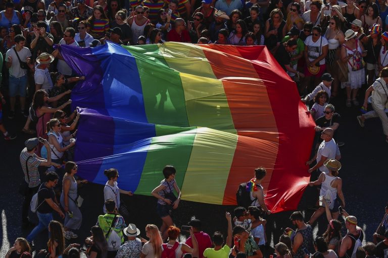 dúhovú vlajku, LGBTQ