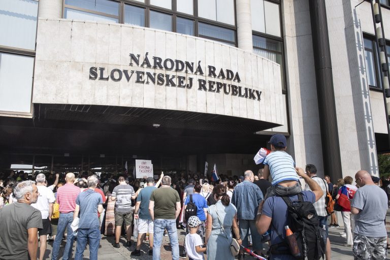 protest pred NR SR v Bratislave