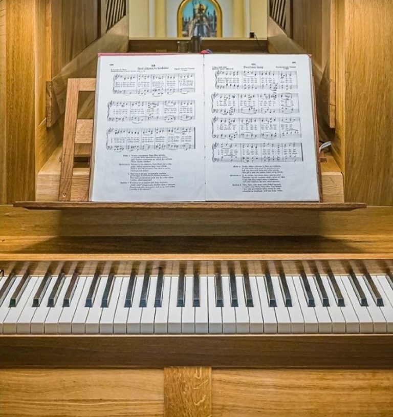 nový organ v kostole