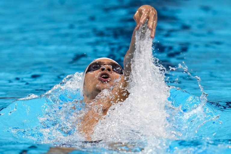 Rus Jevgenij Rylov triumfoval na 200 m znak v olympijskom rekorde