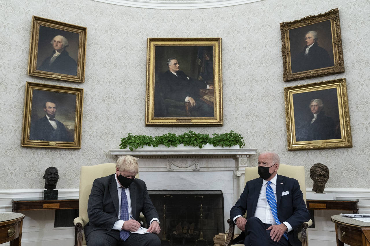 Joe Biden a Boris Johnson