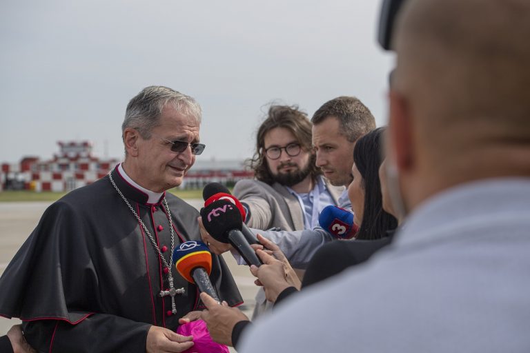 Pápež František ukončil oficiálnu návštevu Slovenska