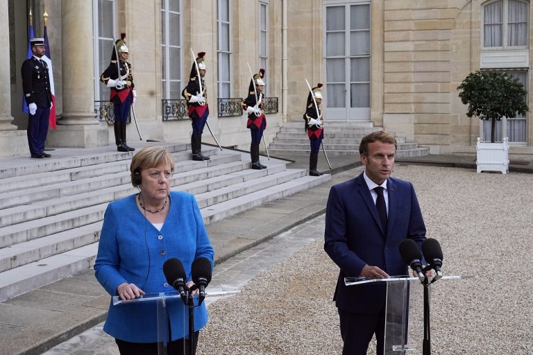 Angela Merkelová, Emmanuel Macron