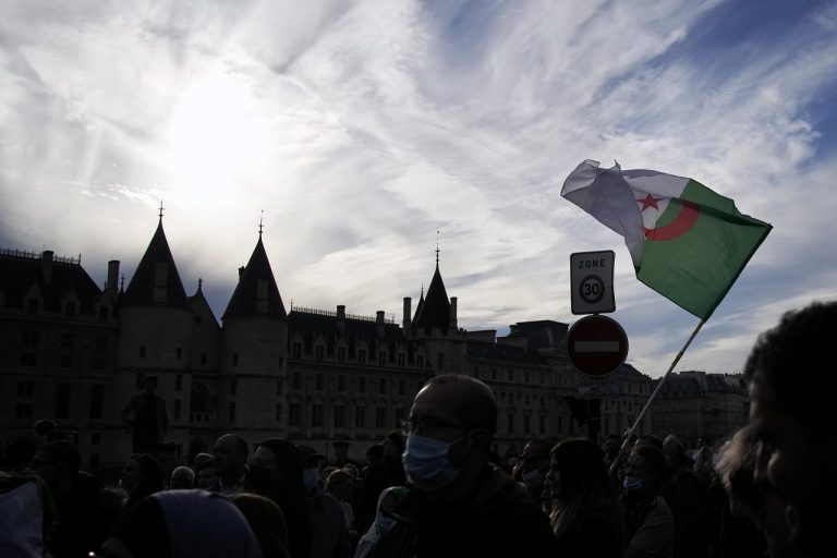 francuzsko alzirsko protest