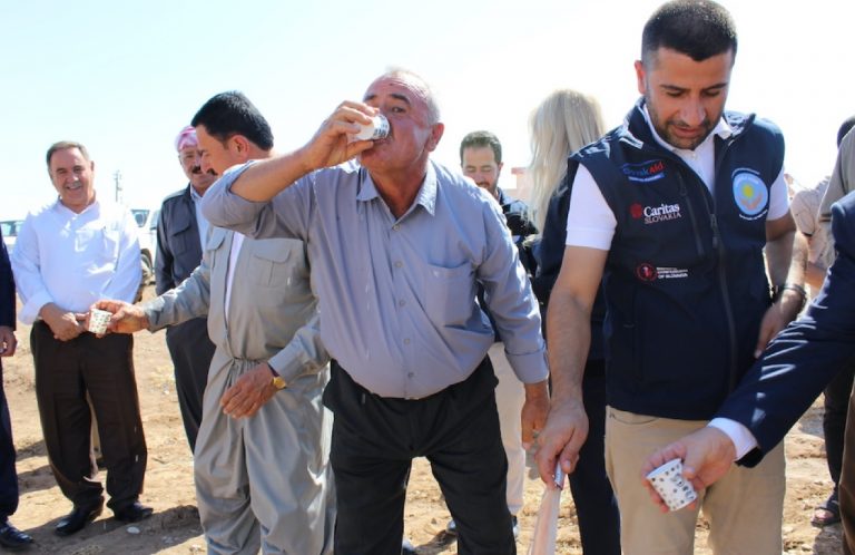 Charita v Iraku, voda